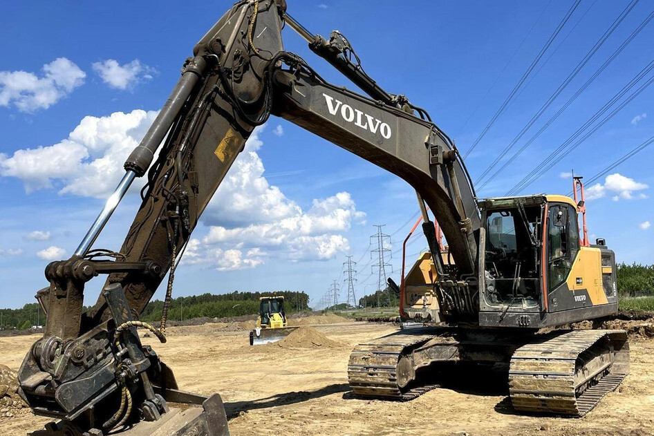Volvo EC220EL, 129 kW, diesel