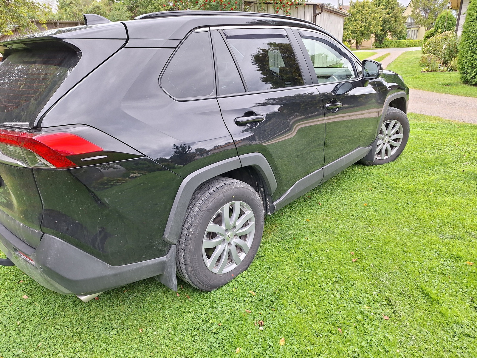 Toyota RAV4 2021, photo 2/5