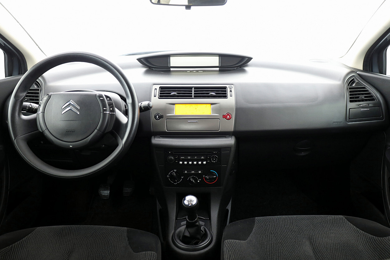 Citroën C4 2010, photo 5/7