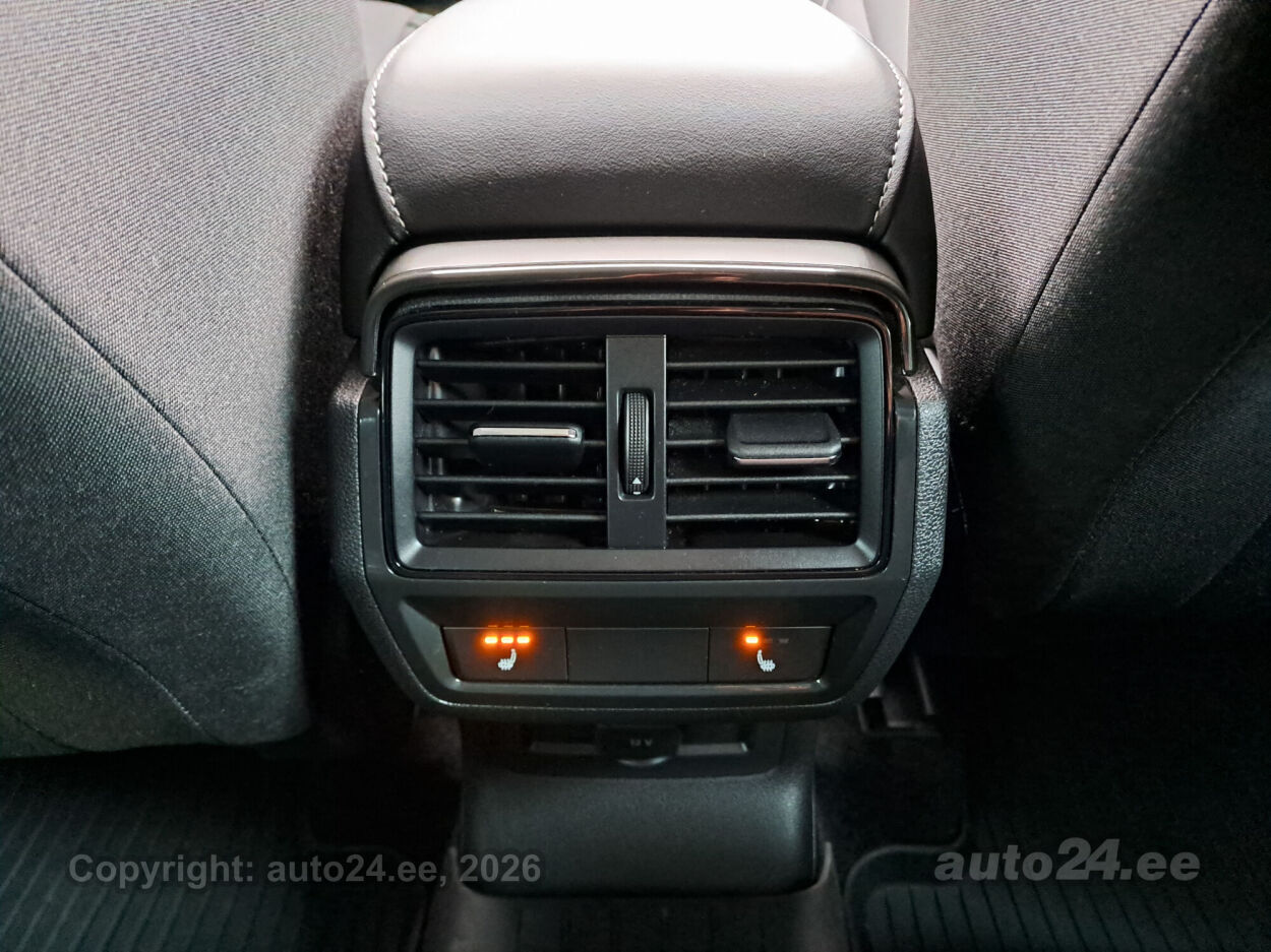 Škoda Karoq 2024, photo 7/8