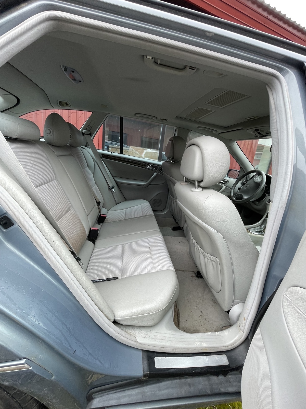 Mercedes-Benz C 320 2007, kuva 7/10