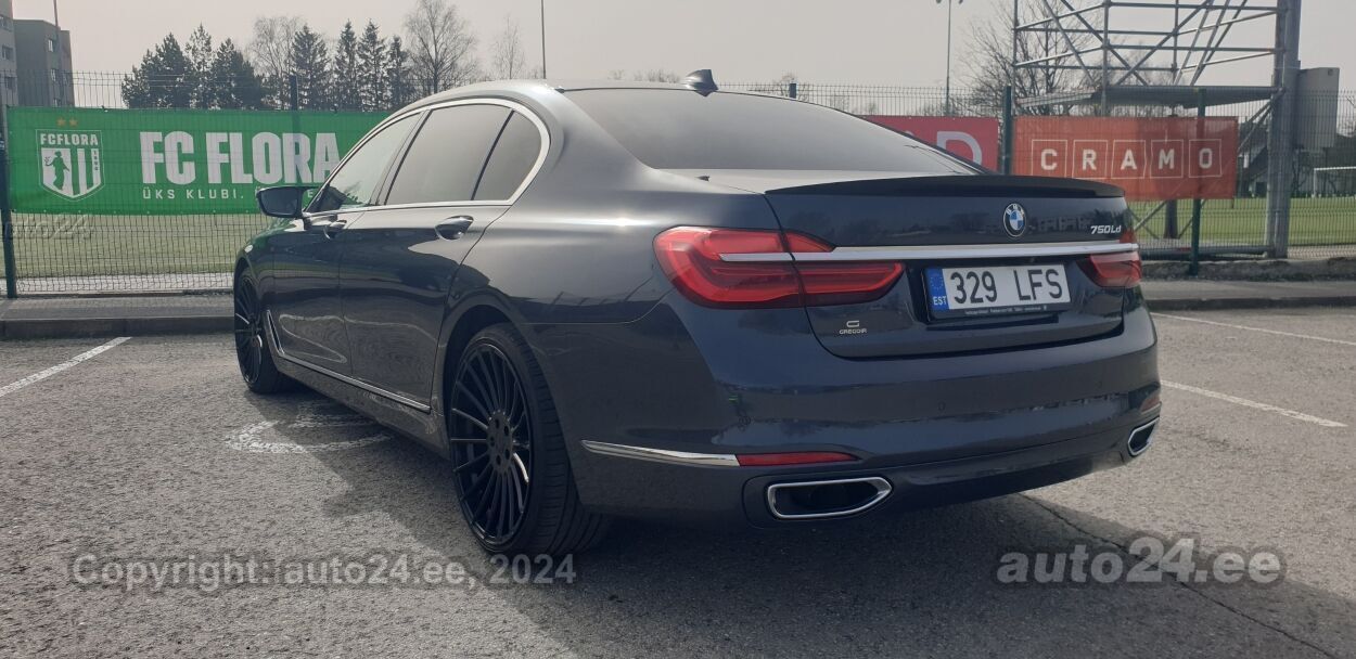 BMW 730 2015, photo 7/20