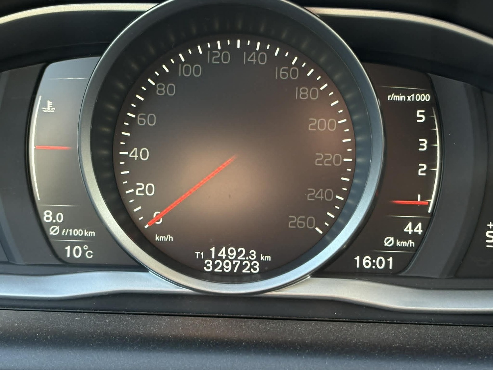 Volvo XC60 2016, photo 5/5
