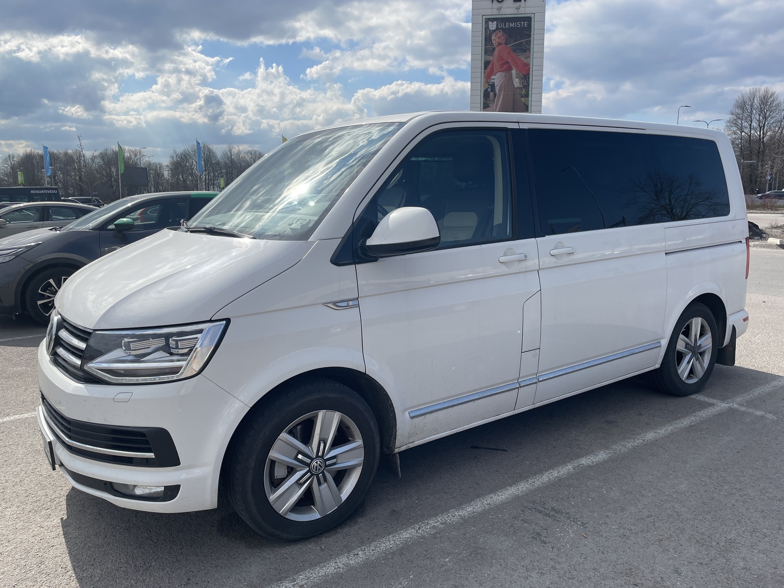 Volkswagen Multivan 2016, kuva 3/7