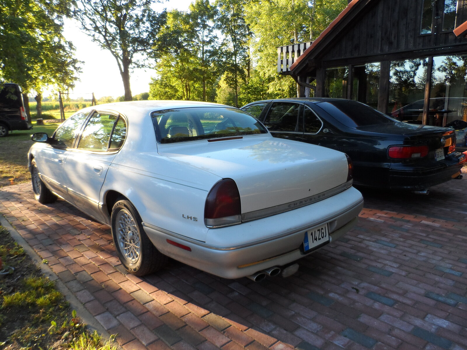 Chrysler LHS 1994, photo 2/10