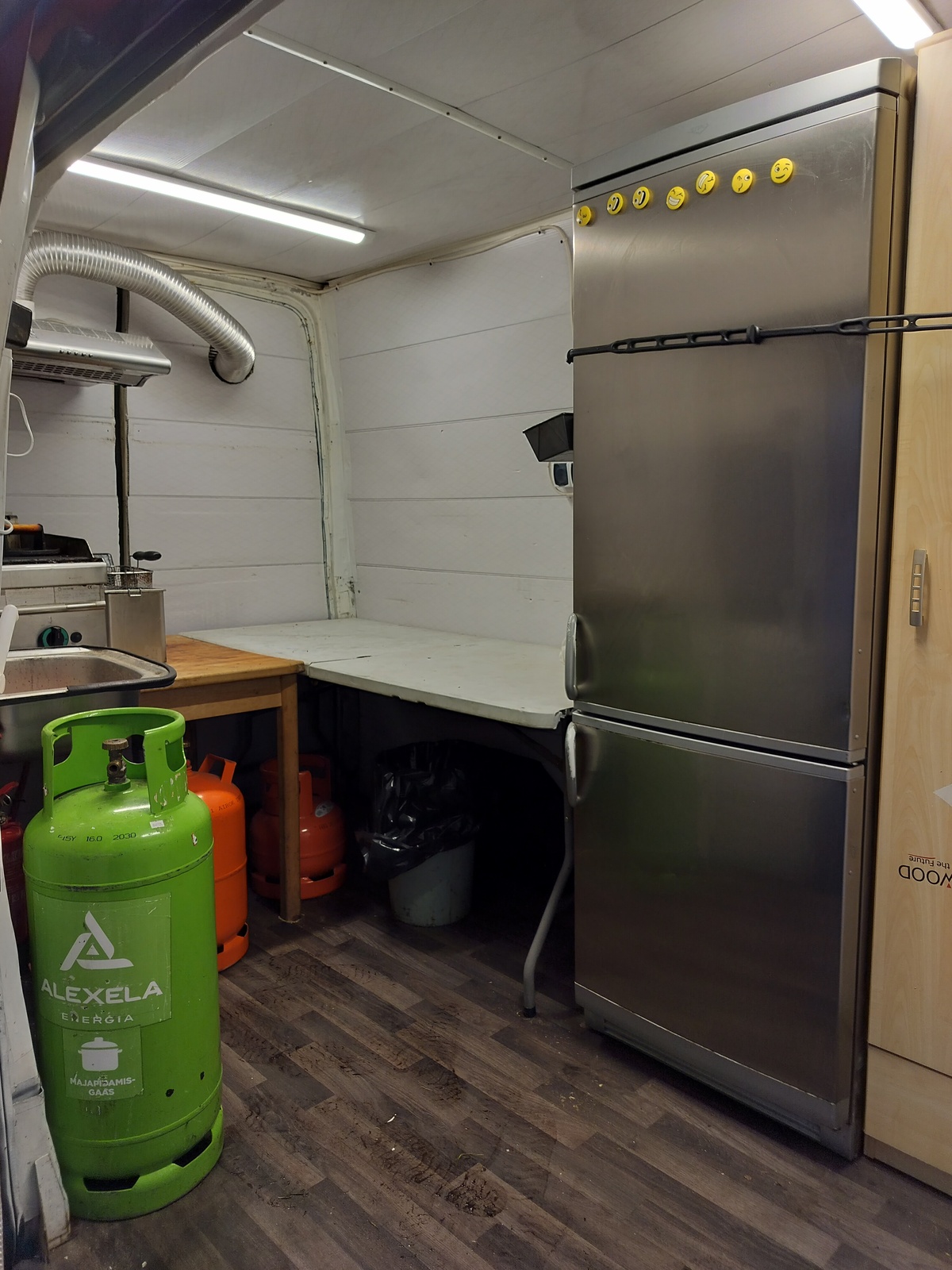 Ford Transit 2003, kuva 4/6