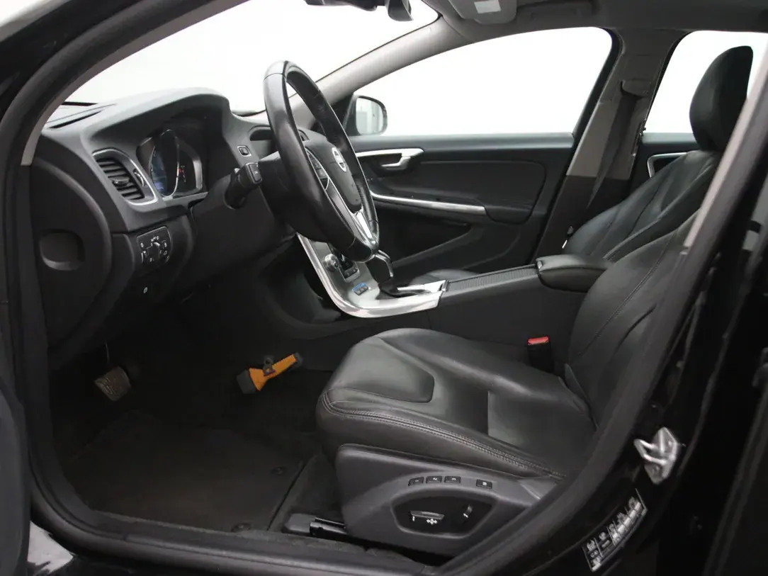 Volvo V60 2015, kuva 4/10