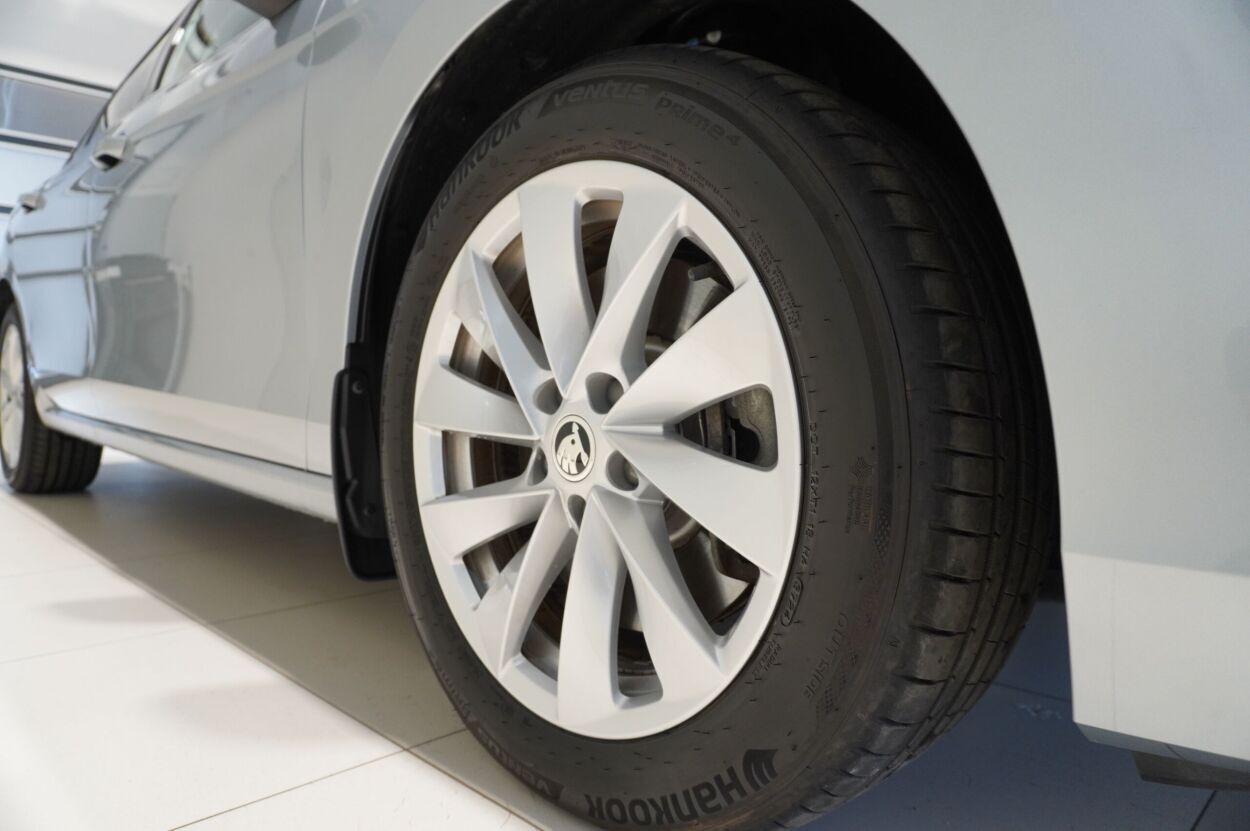 Škoda Superb 2025, kuva 5/10
