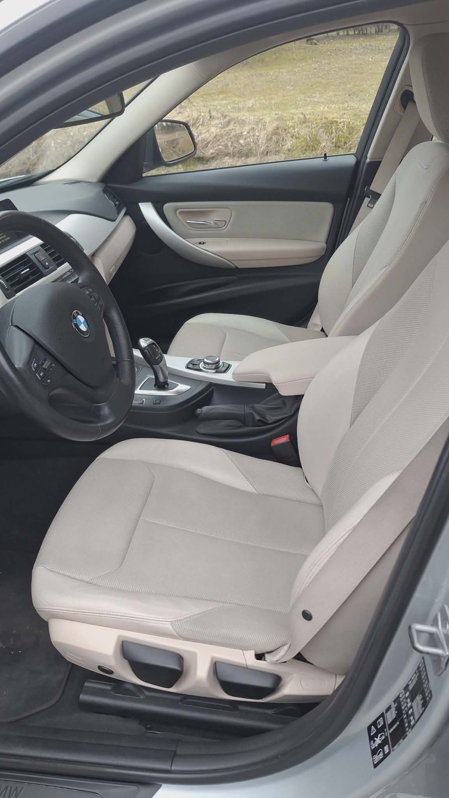 BMW 320 2017, kuva 7/9