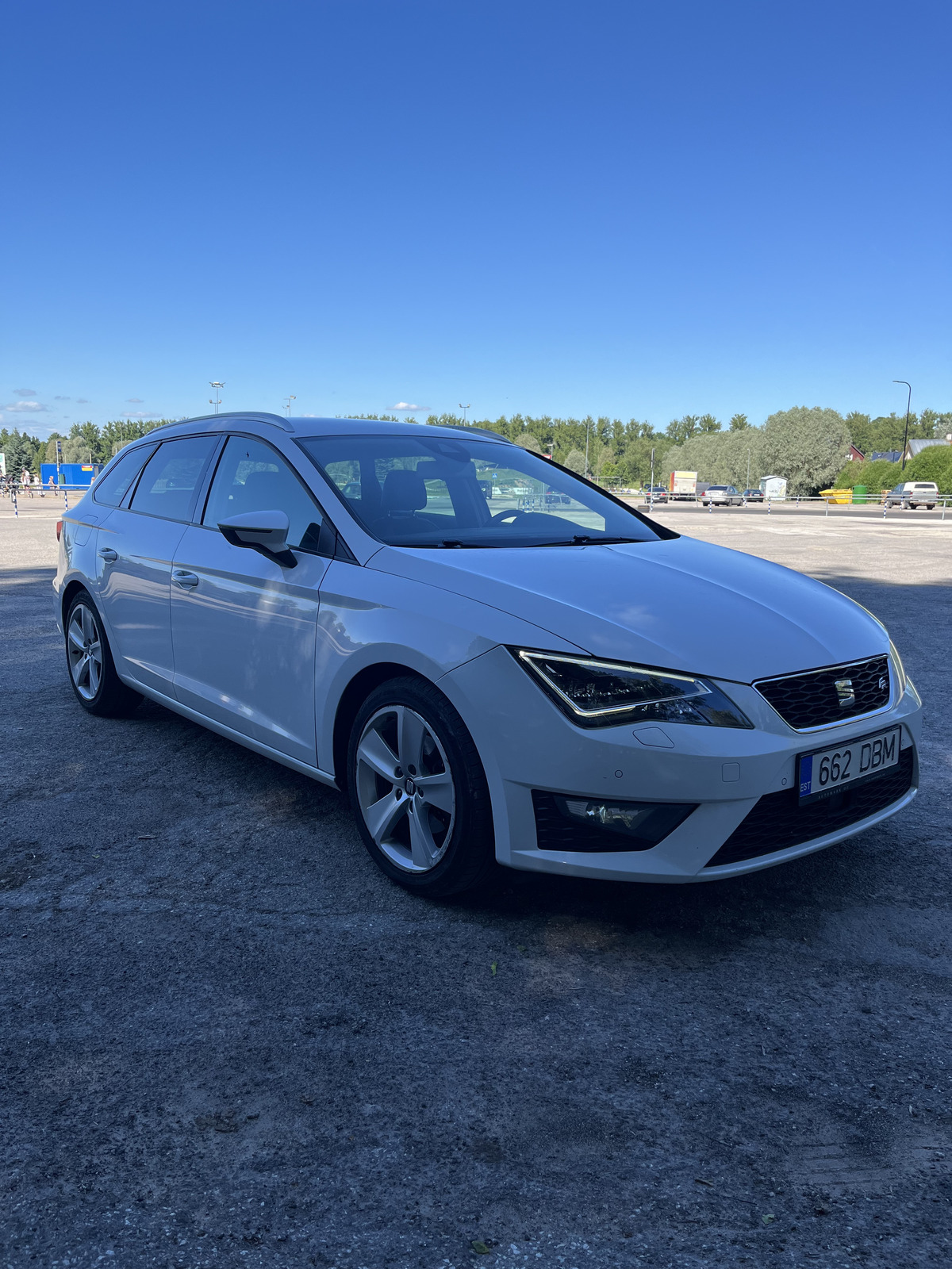 SEAT Leon ST 2015, kuva 2/14
