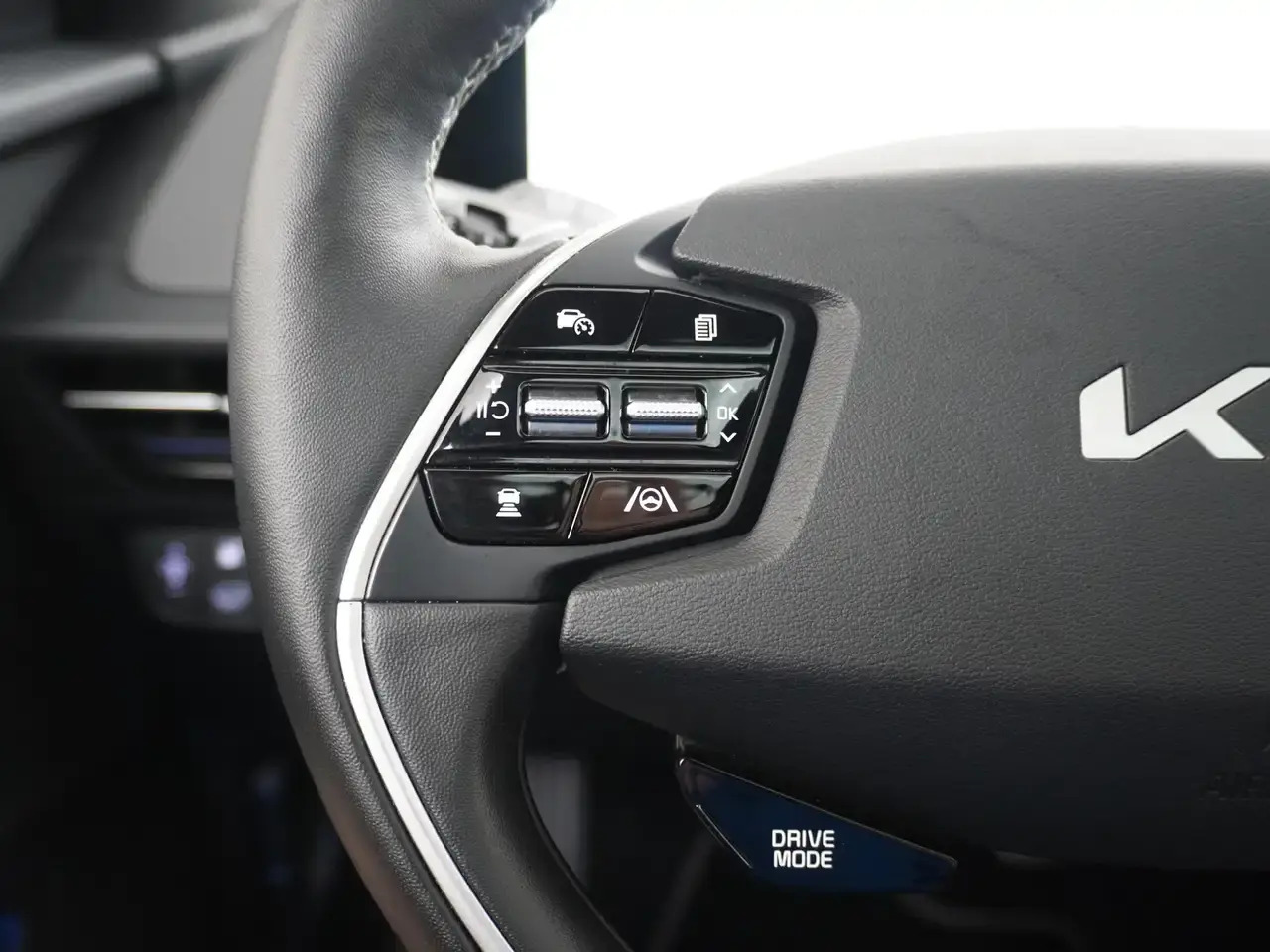 Kia EV6 2022, photo 7/19