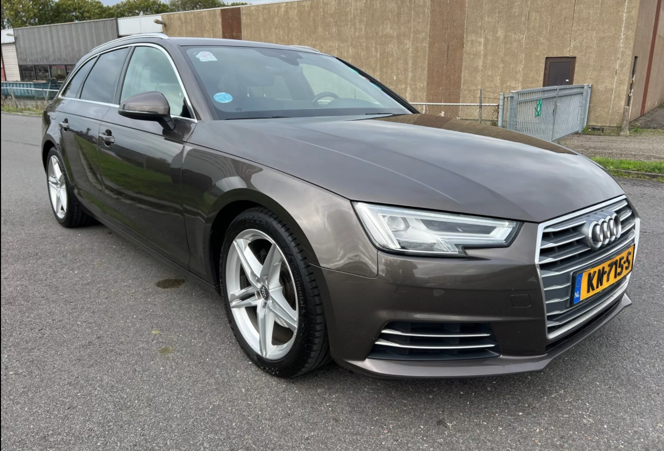 Audi A4 2016, photo 4/7
