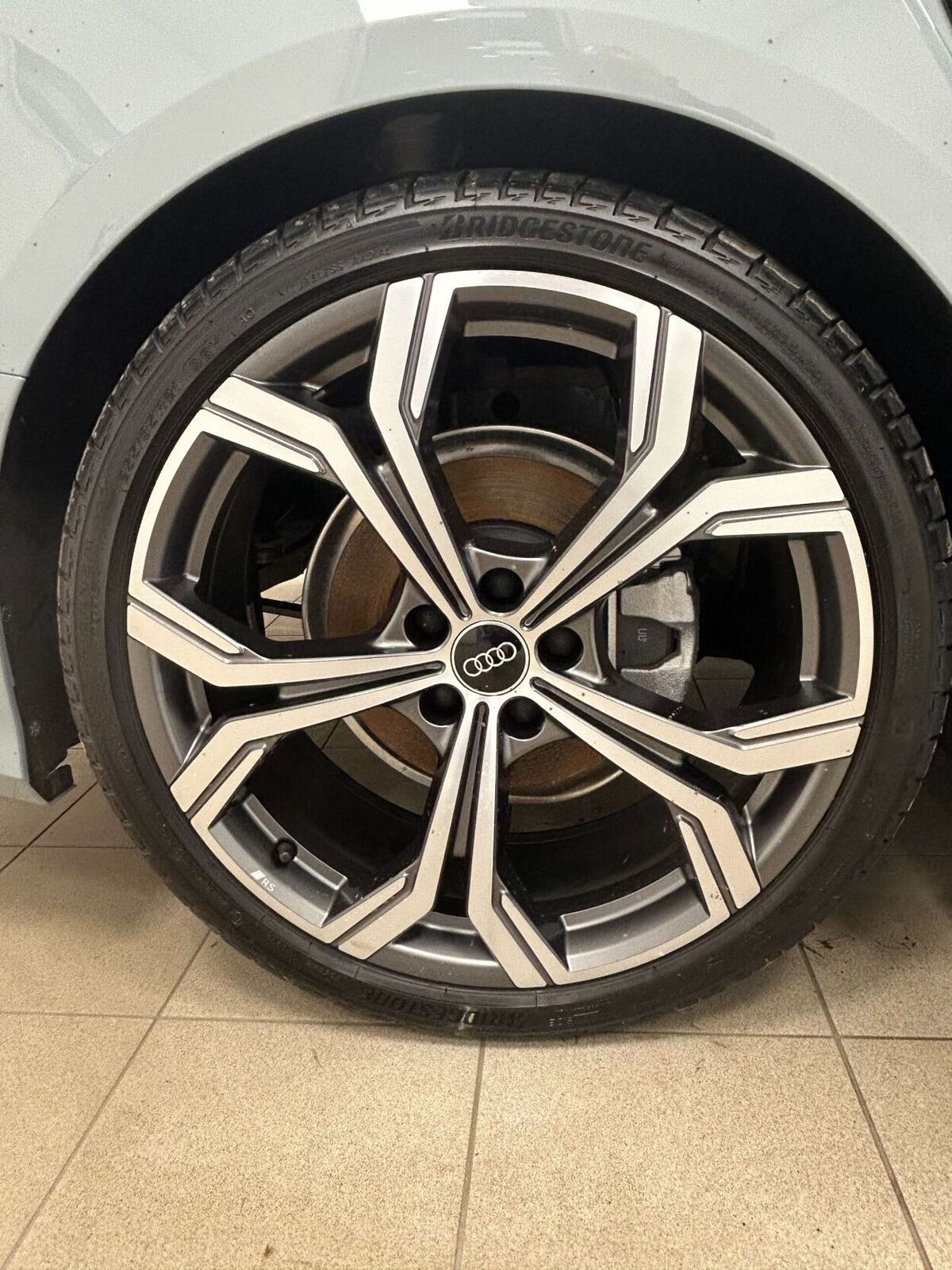 Audi A6 2025, photo 6/16