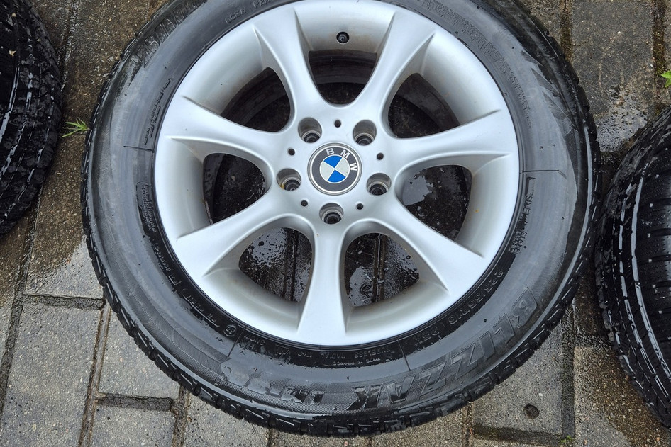 Used alloy wheel+studless winter tire 225/65R16, BMW