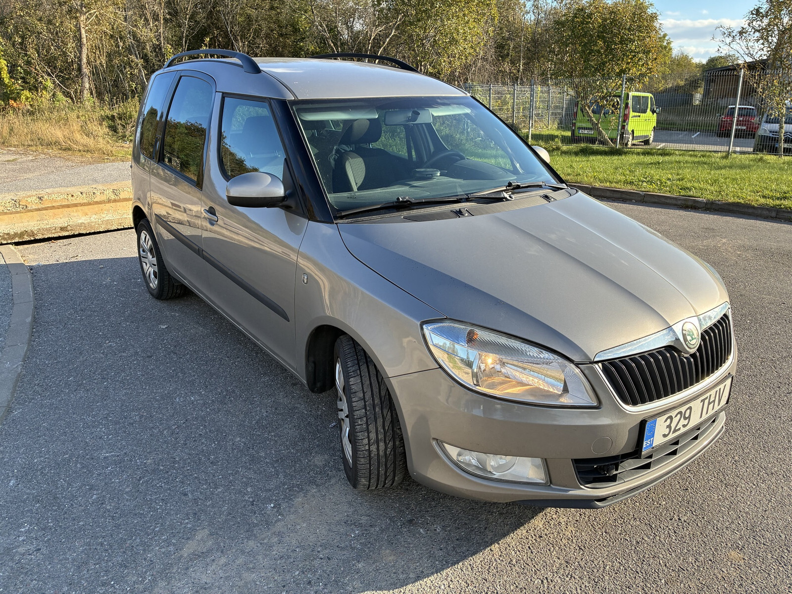 Škoda Roomster 2010, photo 2/10