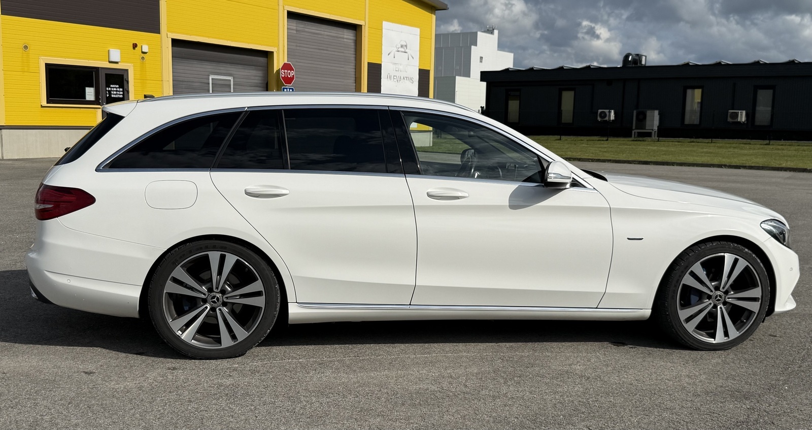 Mercedes-Benz C 250 2015, photo 2/20