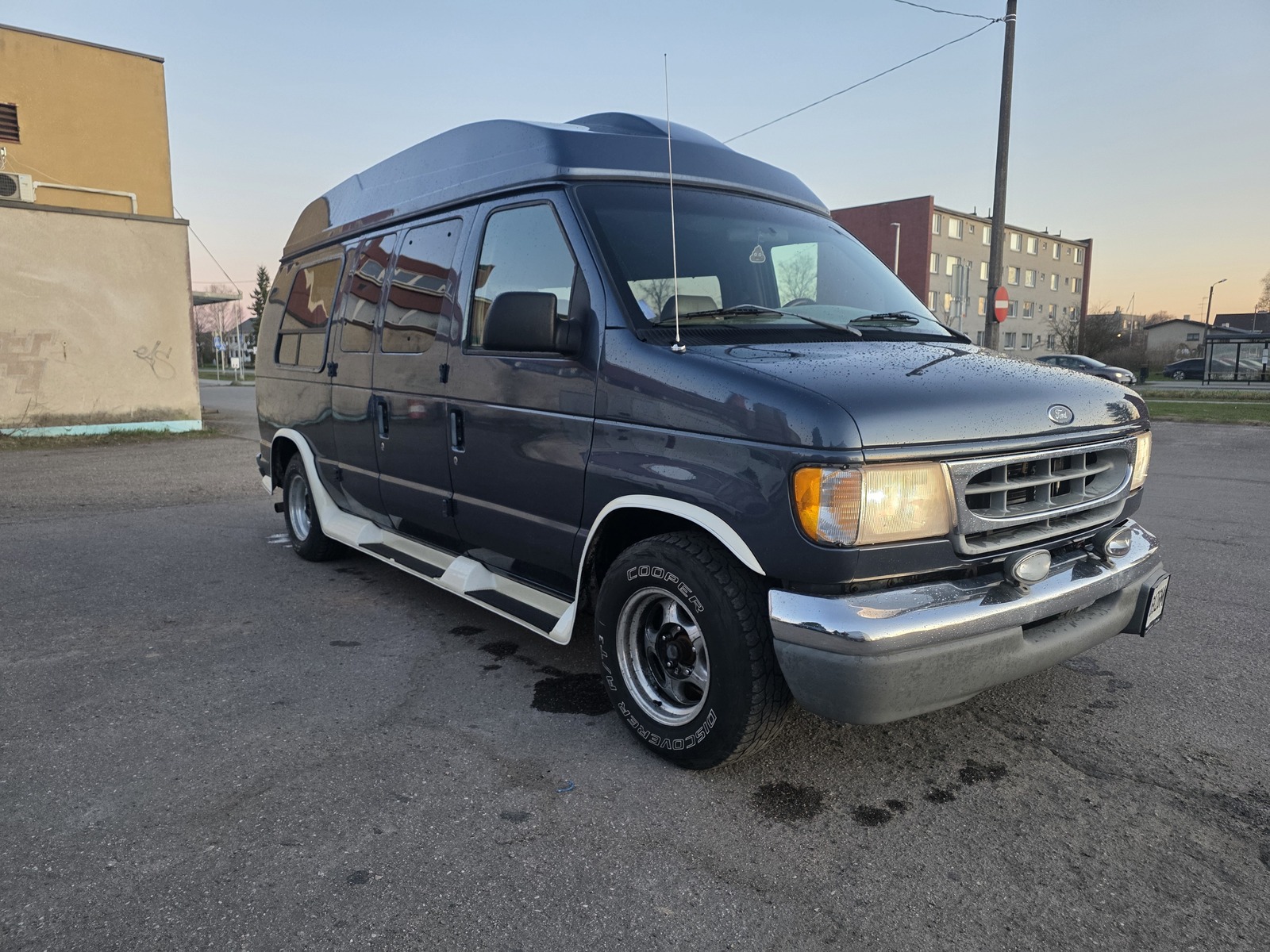 Ford Econoline 1997, kuva 6/13