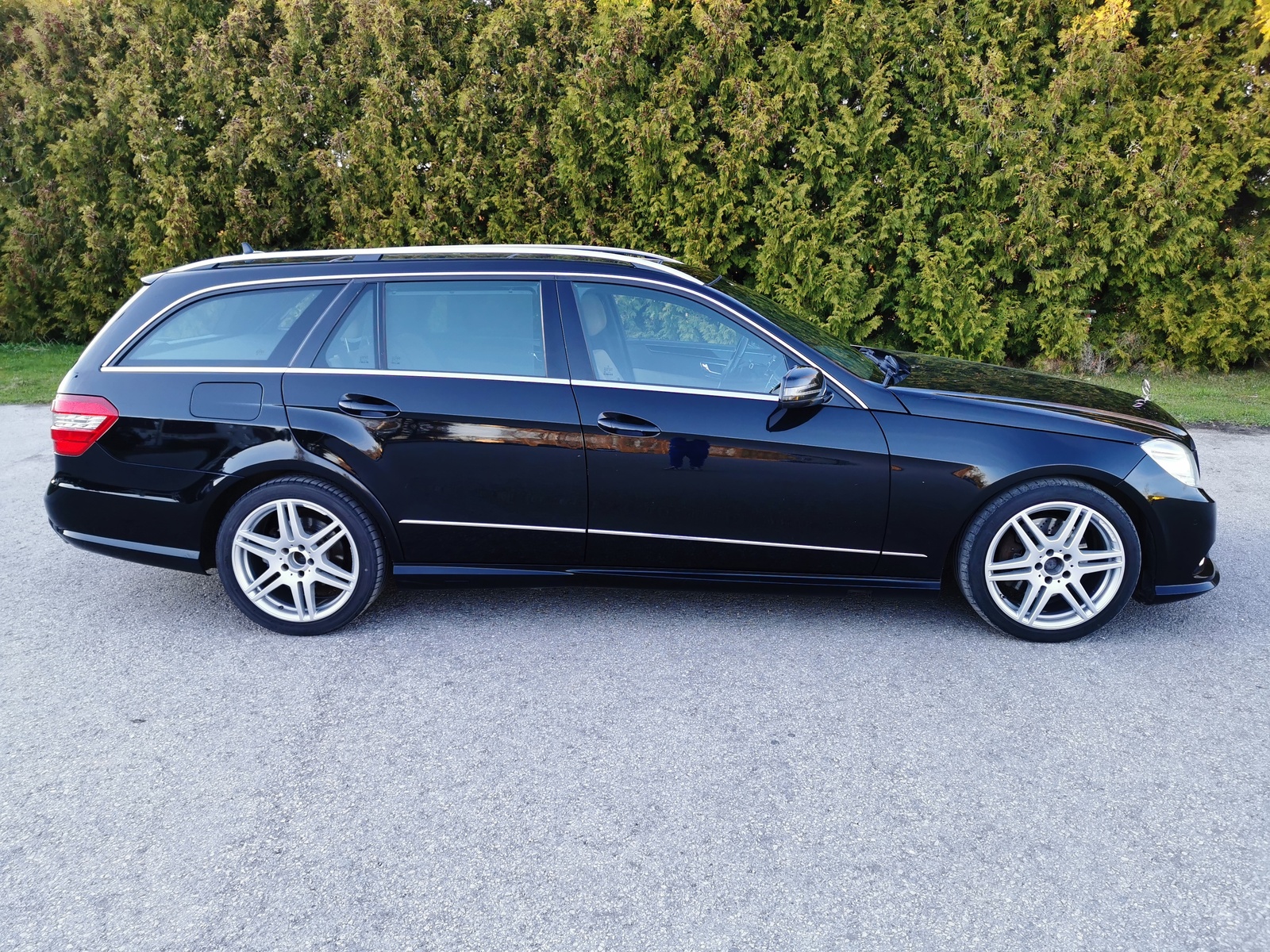 Mercedes-Benz E 350 2010, kuva 4/10