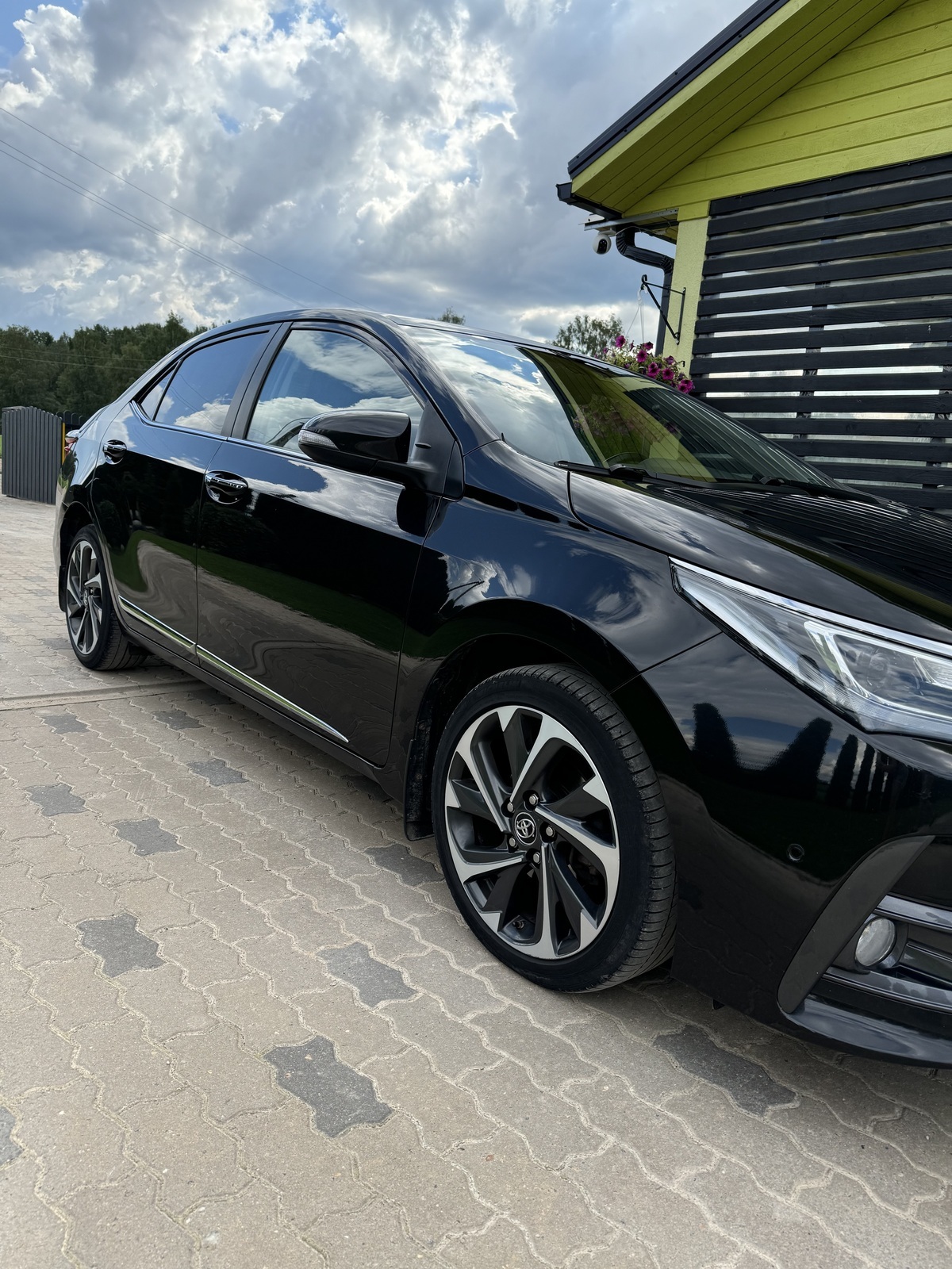 Toyota Corolla 2018, photo 2/11