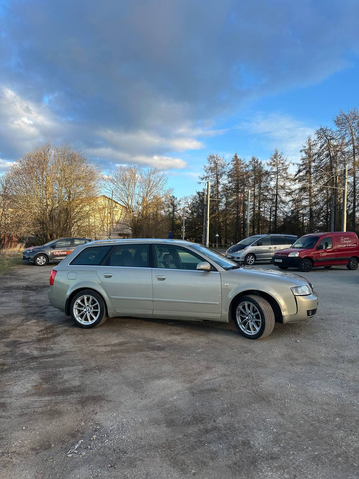 Audi A4 2004, kuva 3/10