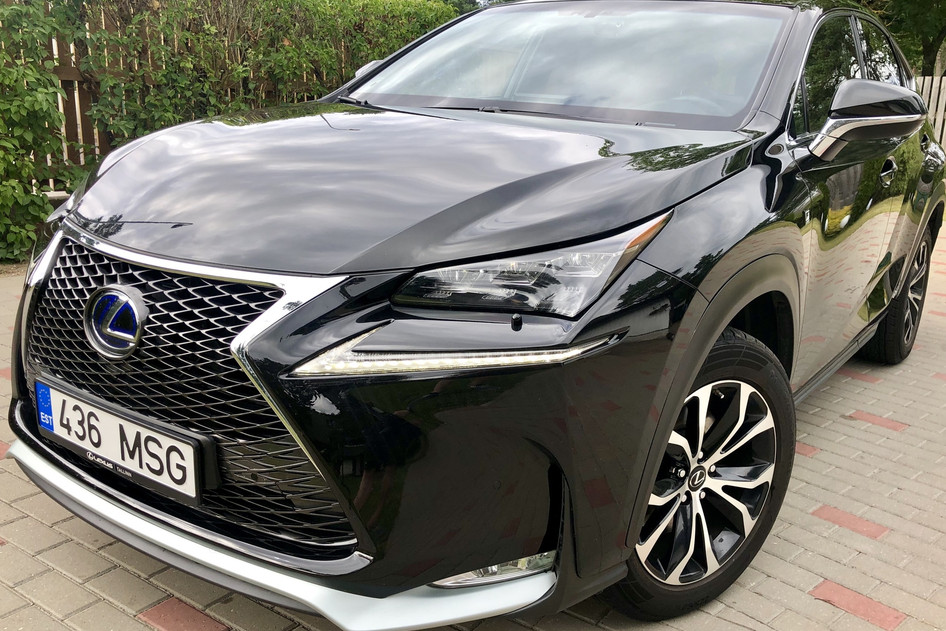 Lexus NX 300h, 2014, 2.5, 114 kW, hibridas (benzinas/elektra), automatinė, visų varomųjų ratų pavara