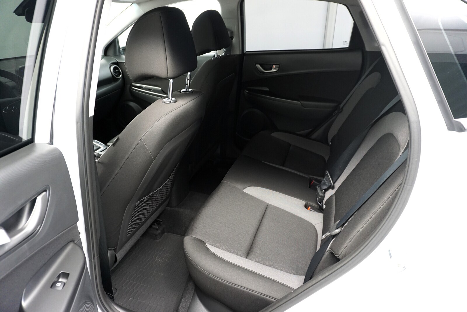 Hyundai Kona 2021, kuva 7/9