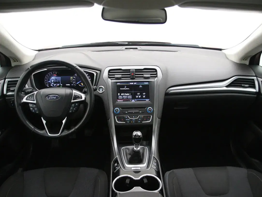 Ford Mondeo Titanium 1.5 118kW 2016, photo 2/35