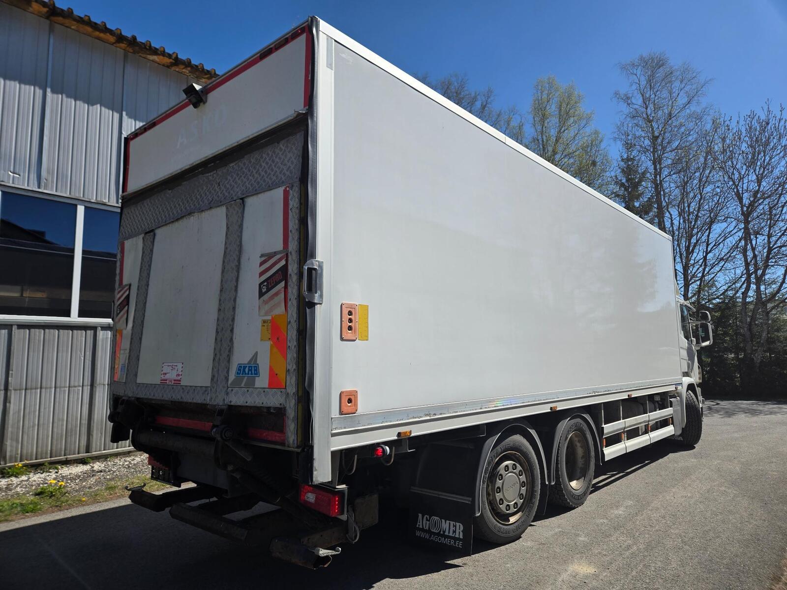 Scania P360 DB6x2*4HNB 2016, kuva 6/16