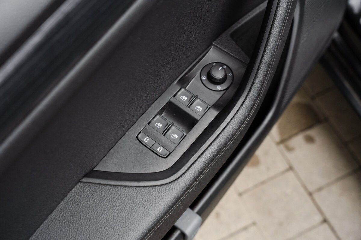 Škoda Superb 2022, photo 7/30