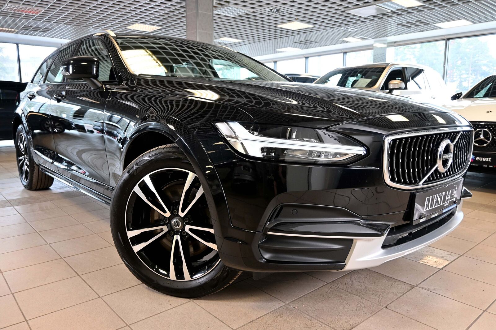 Volvo V90 Cross Country AWD INSCRIPTION INTERIOR XENIUM  2.0 D4 140kW
