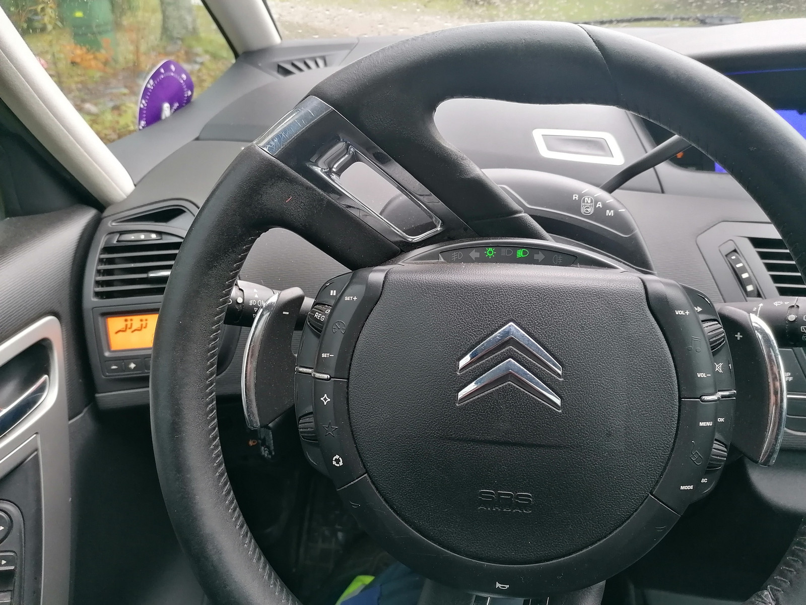 Citroën Grand C4 Picasso 2009, photo 5/9
