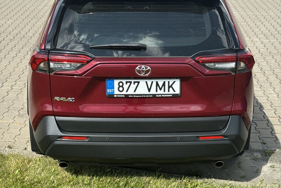 Toyota RAV4, 2019, 2.0, 129 kW, бензин, механическая, передний привод