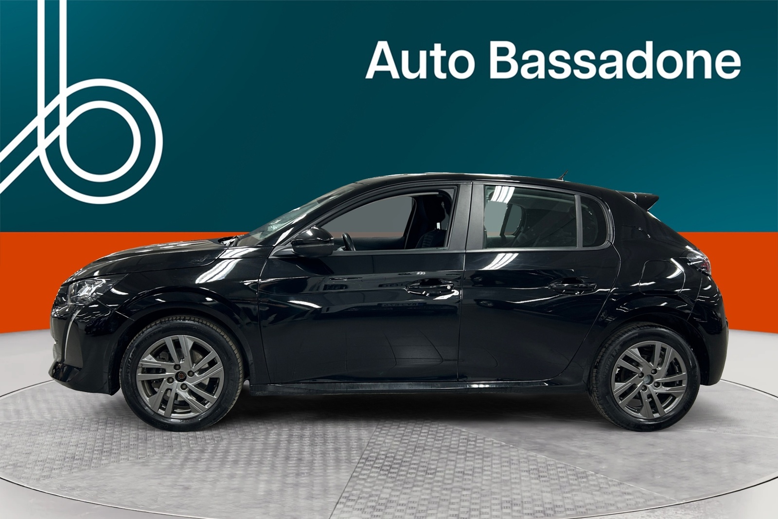 Peugeot 208 2021, kuva 2/10