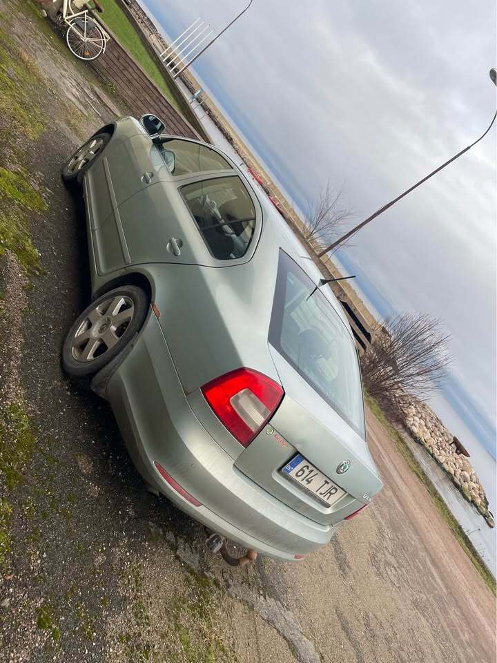 Škoda Octavia 2012, photo 3/5