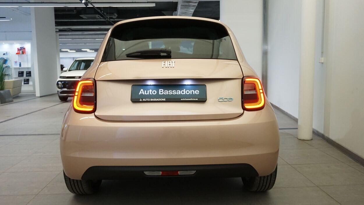 Fiat 500 e 42 kWh 43kW 2023, kuva 4/26