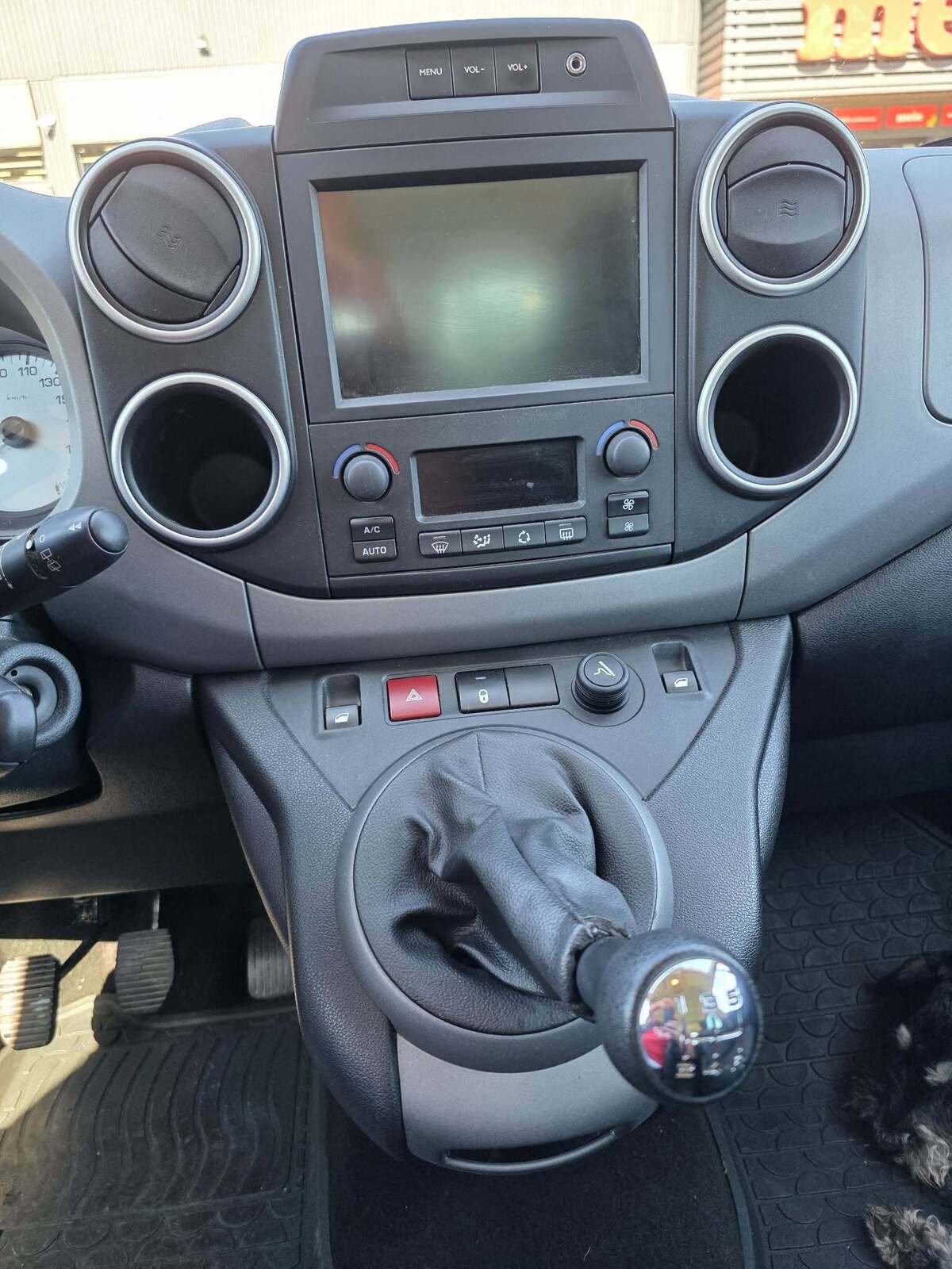 Peugeot Partner 2017, kuva 7/10