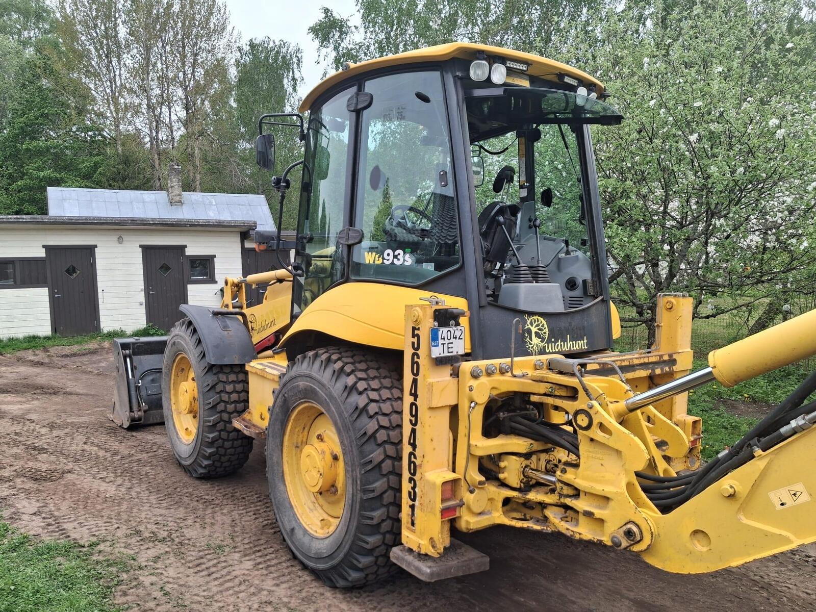 Komatsu WB 93S-5E0, kuva 6/29