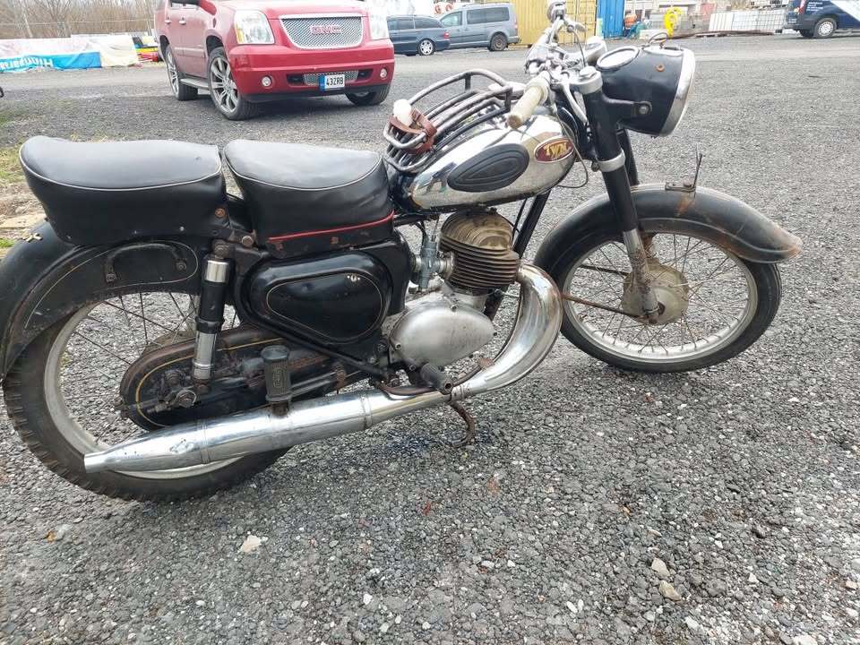 Triumph 1955, photo 2/9