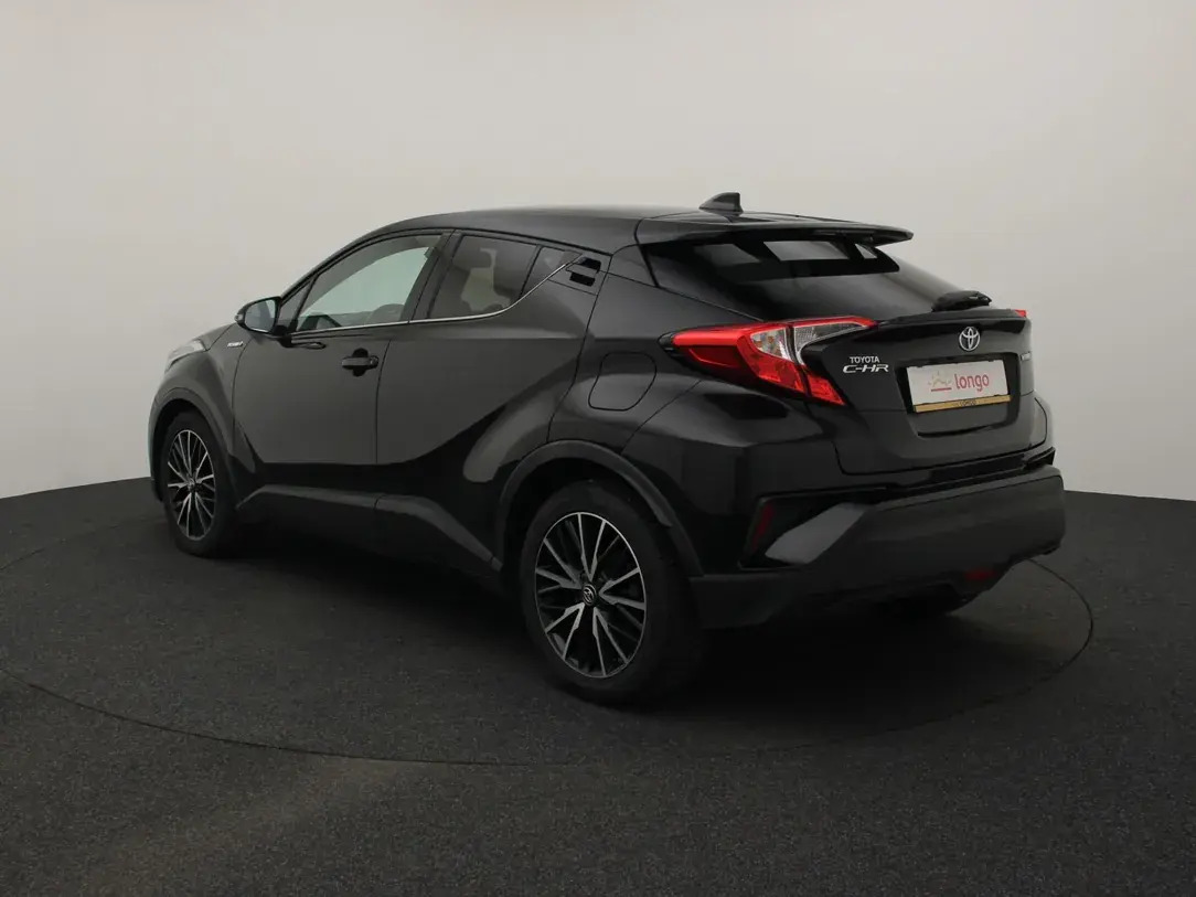 Toyota C-HR 2018, photo 7/33