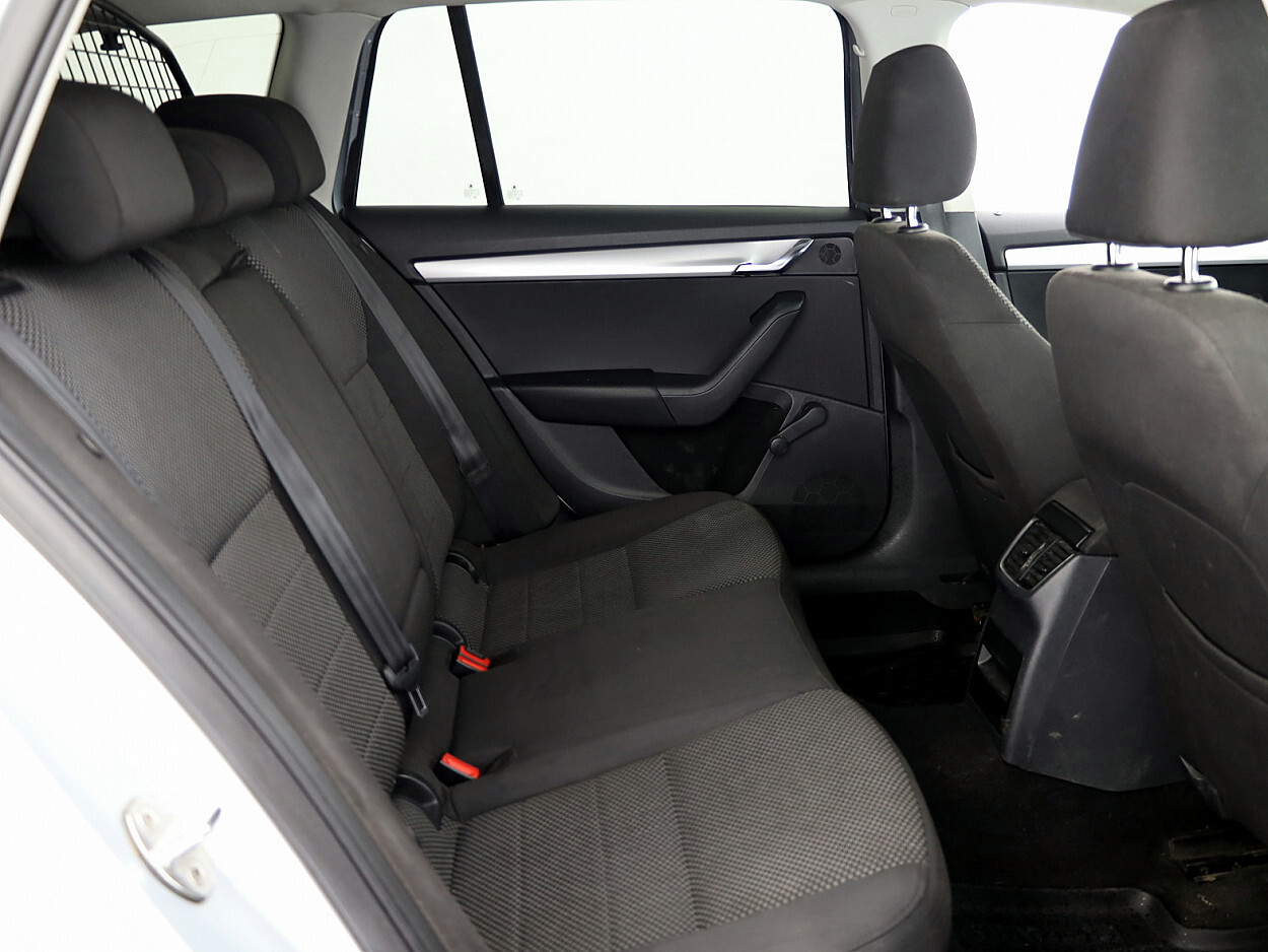 Škoda Octavia 2013, photo 7/7
