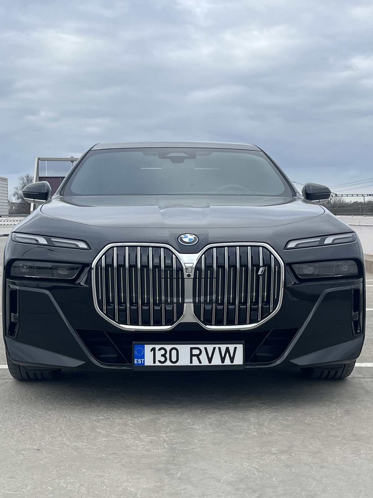 BMW i7 2023, photo 2/21