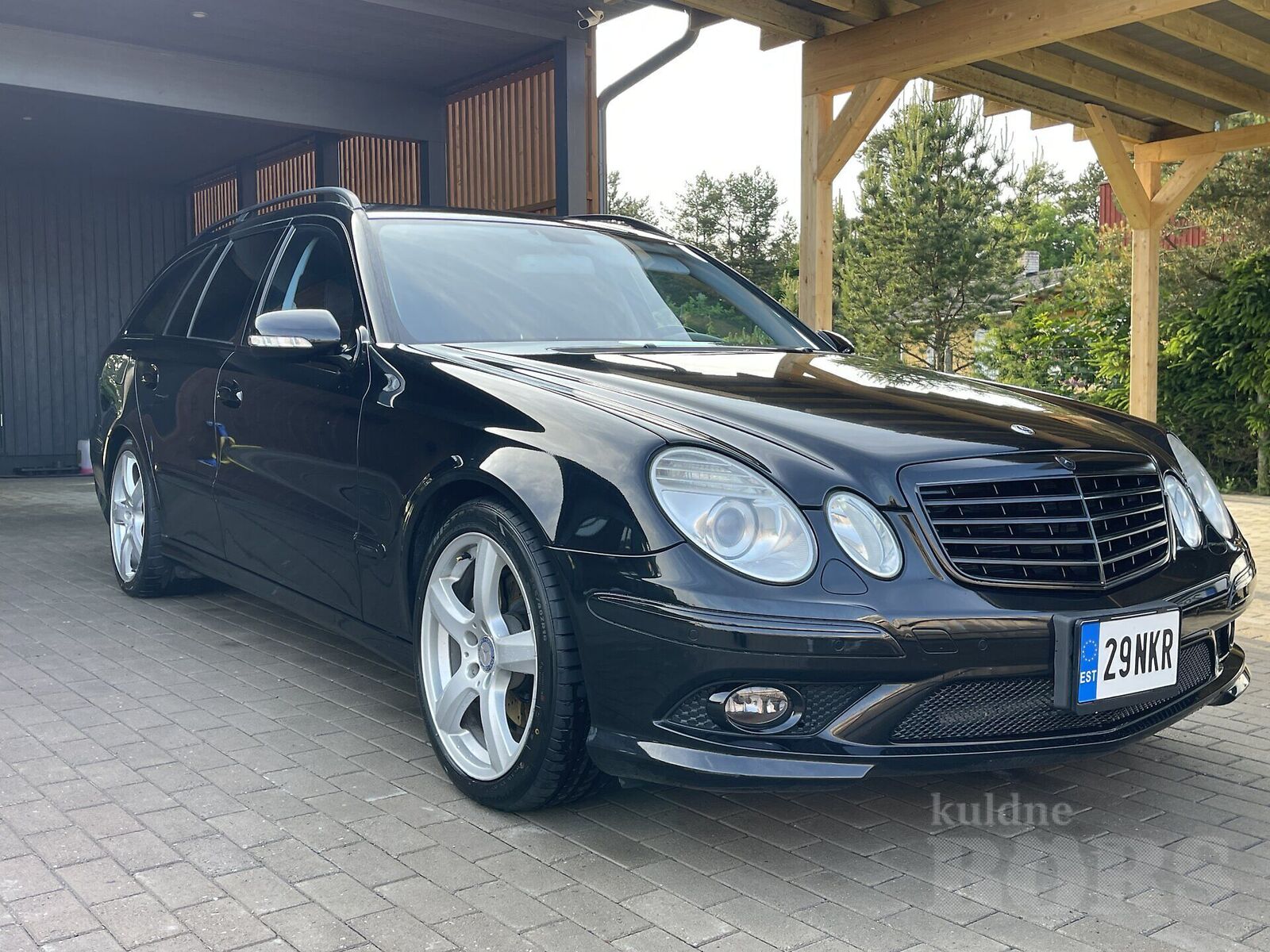Mercedes-Benz E