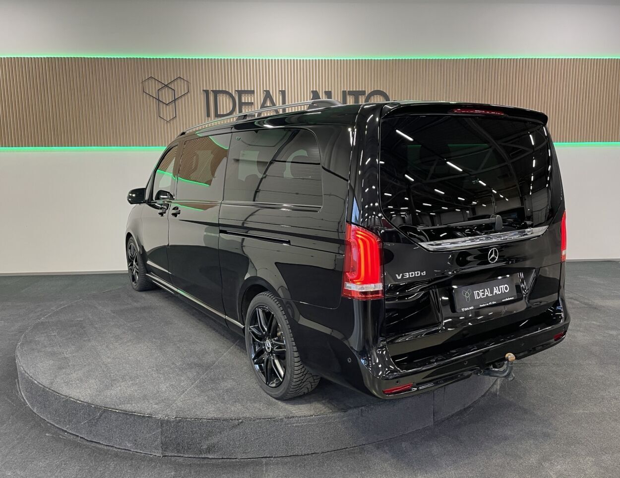Mercedes-Benz V 300 2021, kuva 6/55
