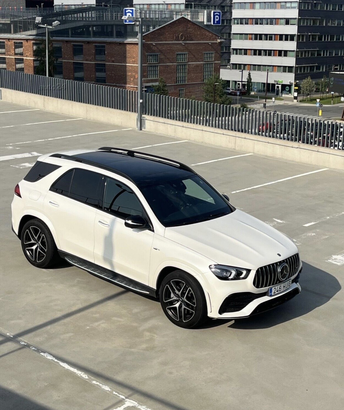 Mercedes-Benz GLE 53 AMG 2022, photo 3/20
