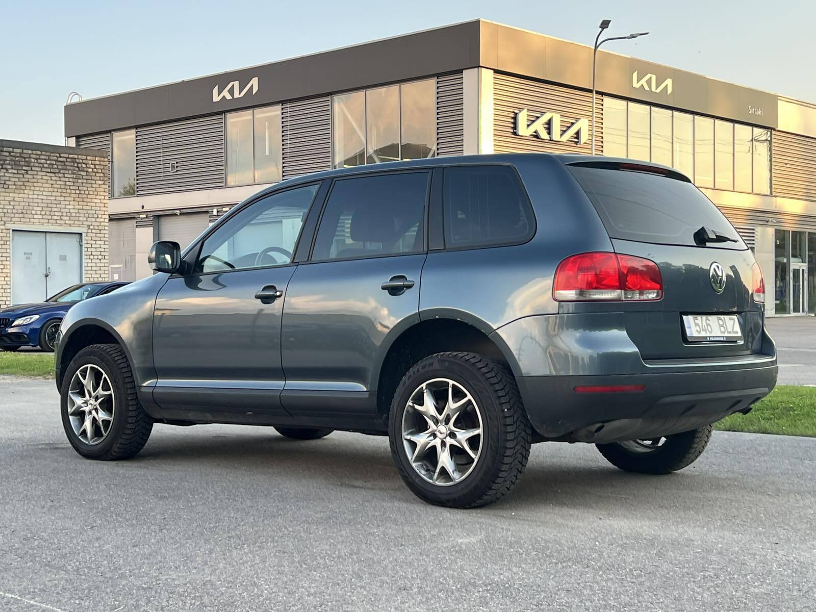 Volkswagen Touareg 2004, kuva 6/11