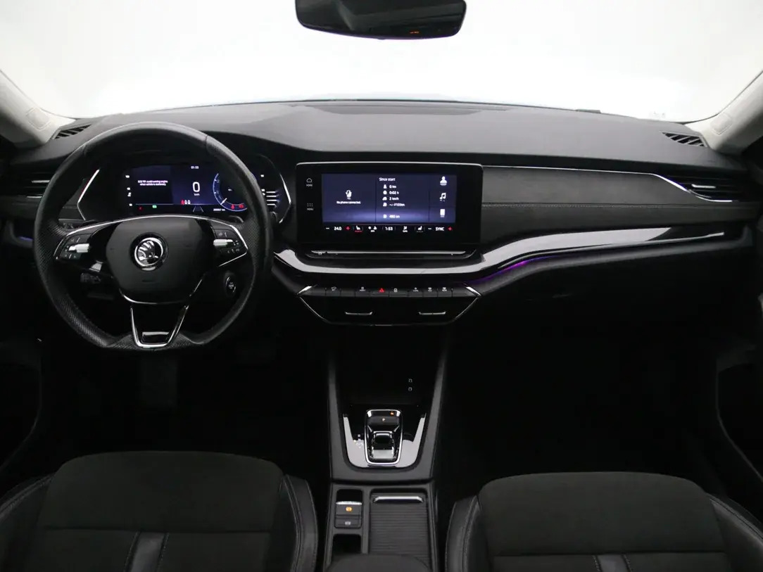 Škoda Octavia 2022, photo 2/38