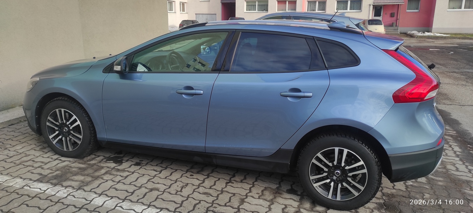 Volvo V40 Cross Country 2017, photo 3/8