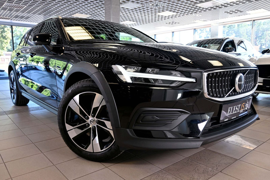Volvo V60 Cross Country, 2023, 2.0, 145 kW, hübriid (diisel/elekter), automaat, nelikvedu