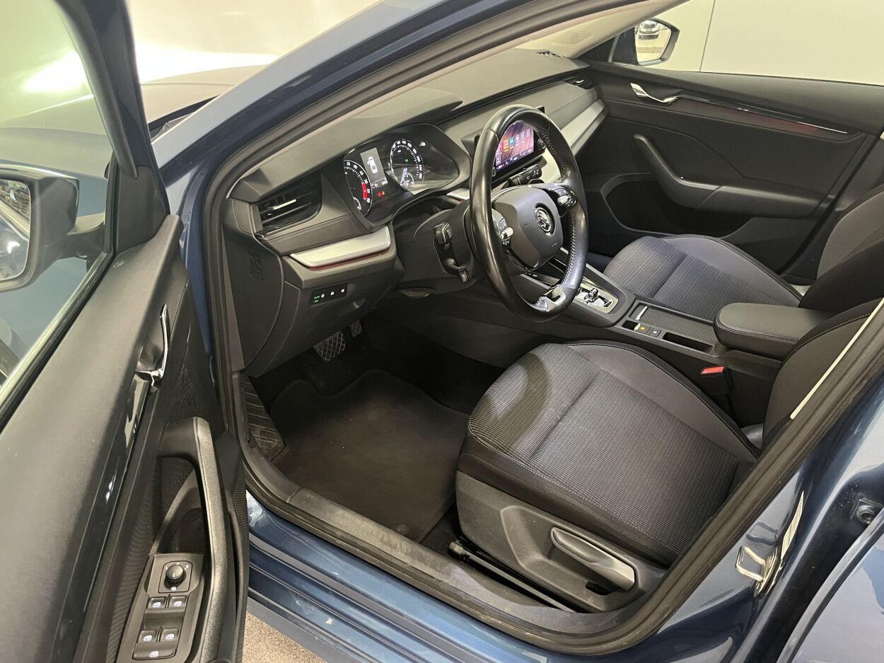 Škoda Octavia 2020, photo 6/27