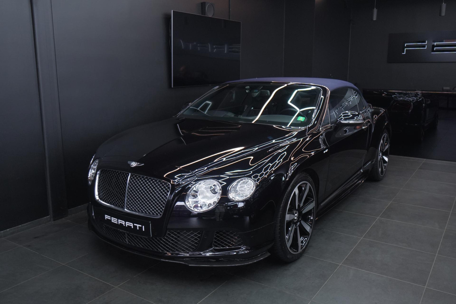 Bentley Continental GTC 2013, photo 7/19